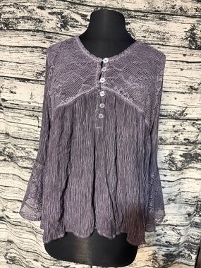 Button-Front Lace Yoke Crinkle Blouse in Dusty Purple